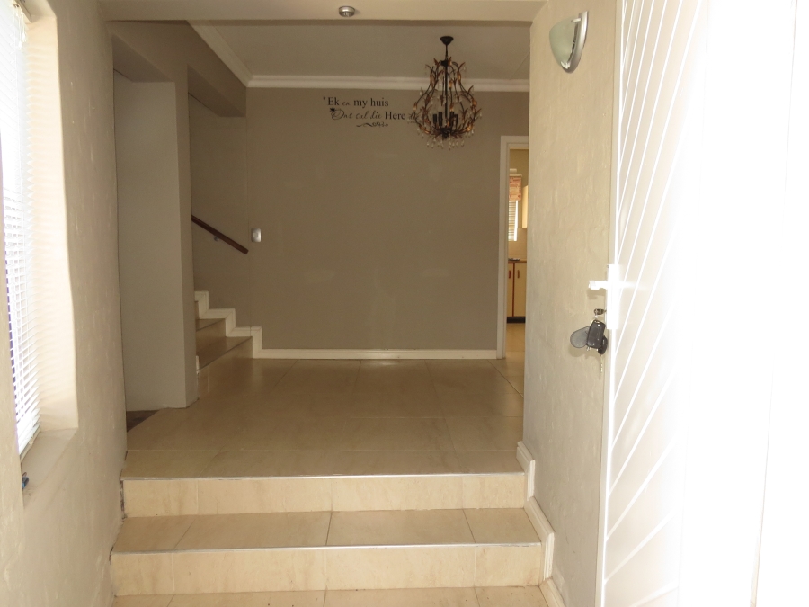 3 Bedroom Property for Sale in Stilbaai Wes Western Cape